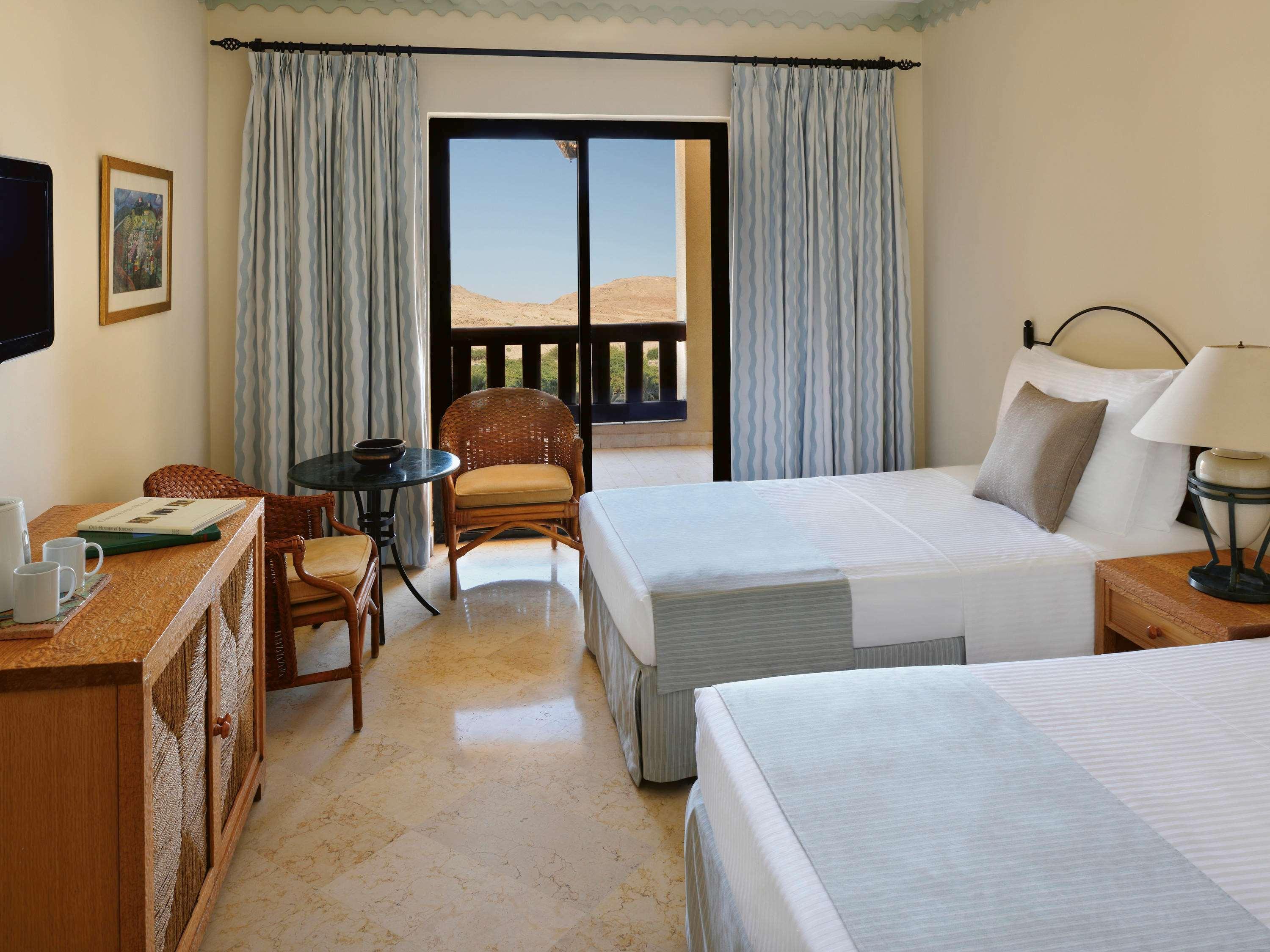 Moevenpick & Dead Sea Complex Sweimeh