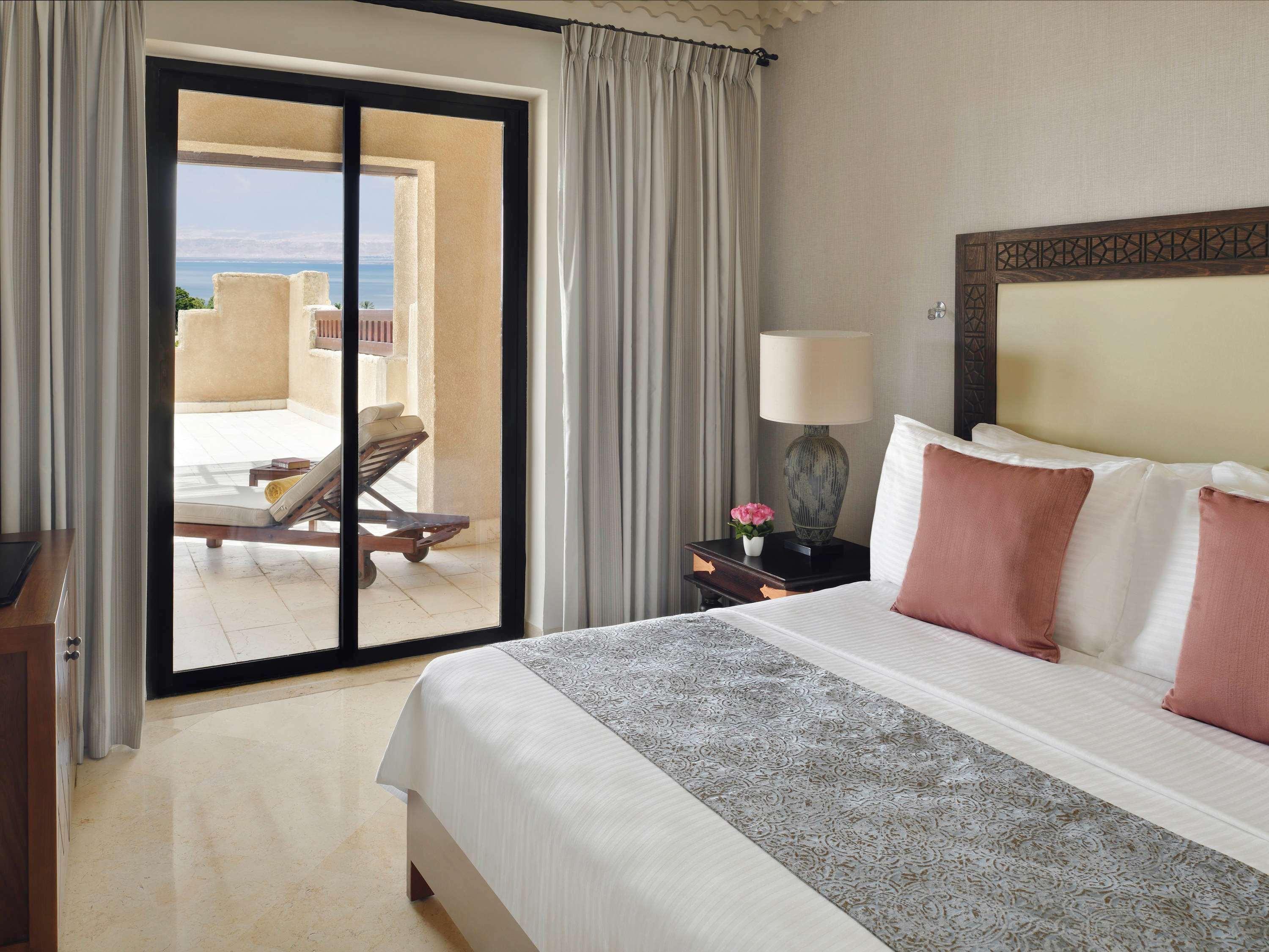 Moevenpick & Dead Sea Complex 5*