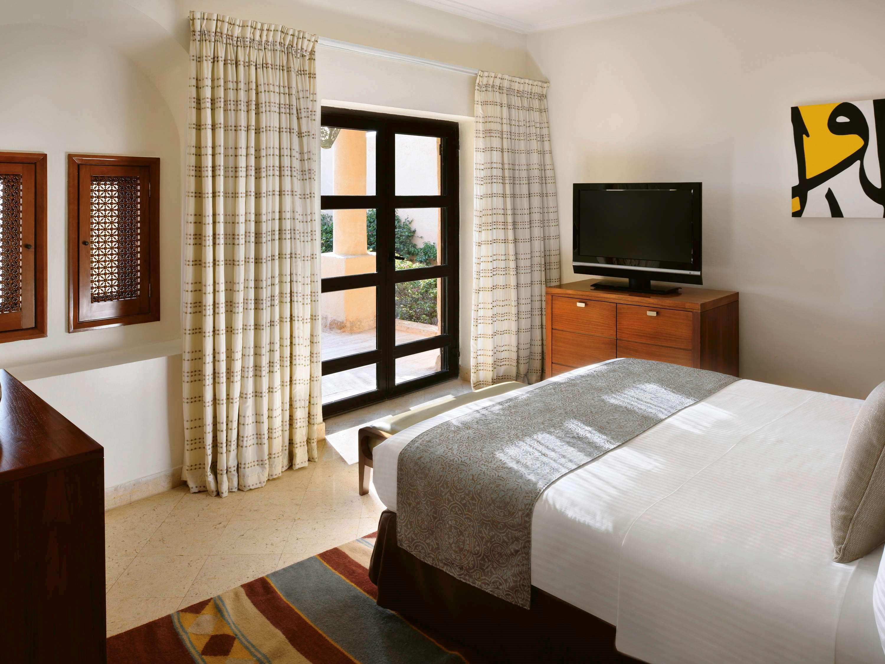 Moevenpick & Dead Sea Complex